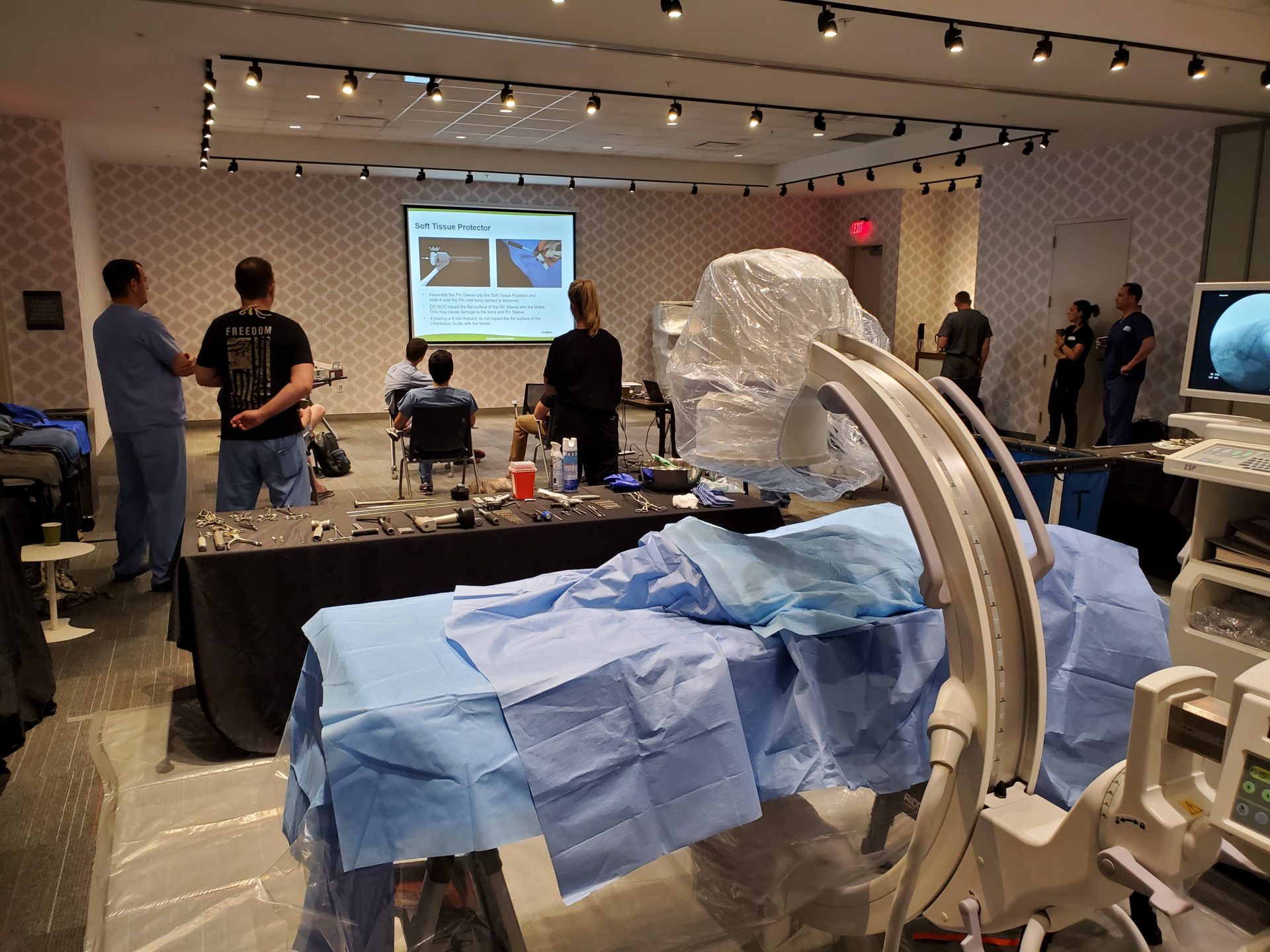 rent c arms in chicago